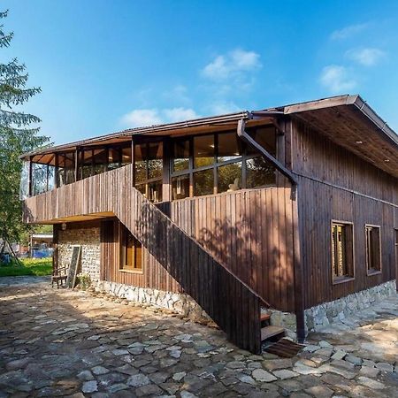 Ecolife Lodge Hotel & Restaurant 스테파나반 외부 사진