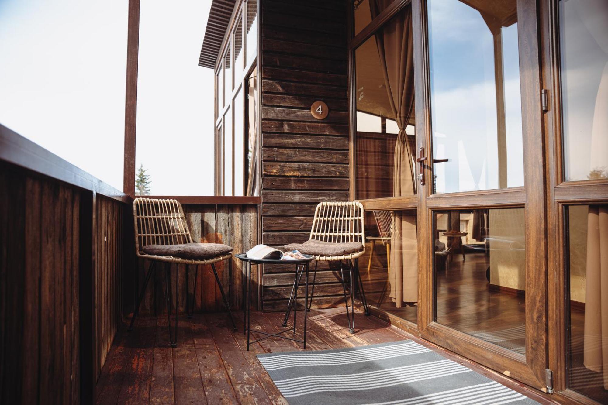 Ecolife Lodge Hotel & Restaurant 스테파나반 외부 사진